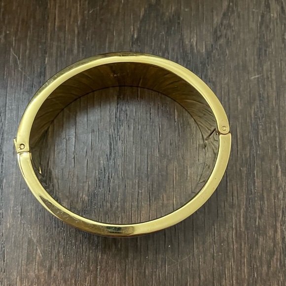 J Crew Wide Hinged Clamp Bracelet Bangle Gold Pastel Blue - Picture 2 of 6